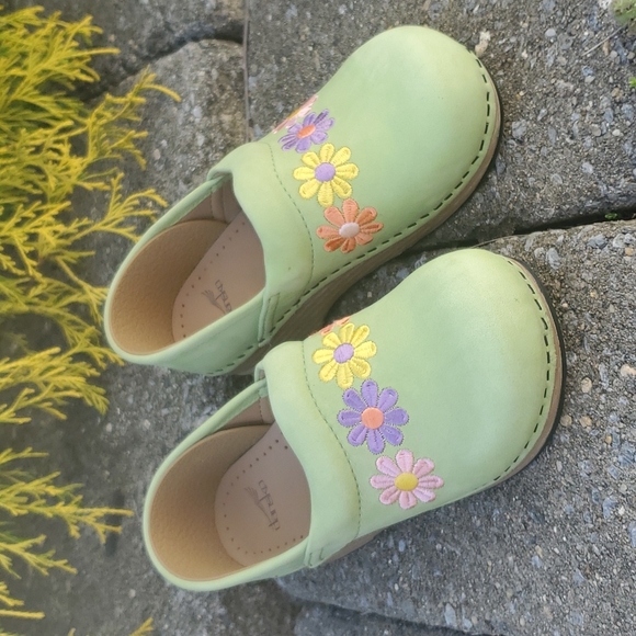 Dansko Shoes Dansko Kids Gitte Embroidered Lime Nubuck Clogs Poshmark